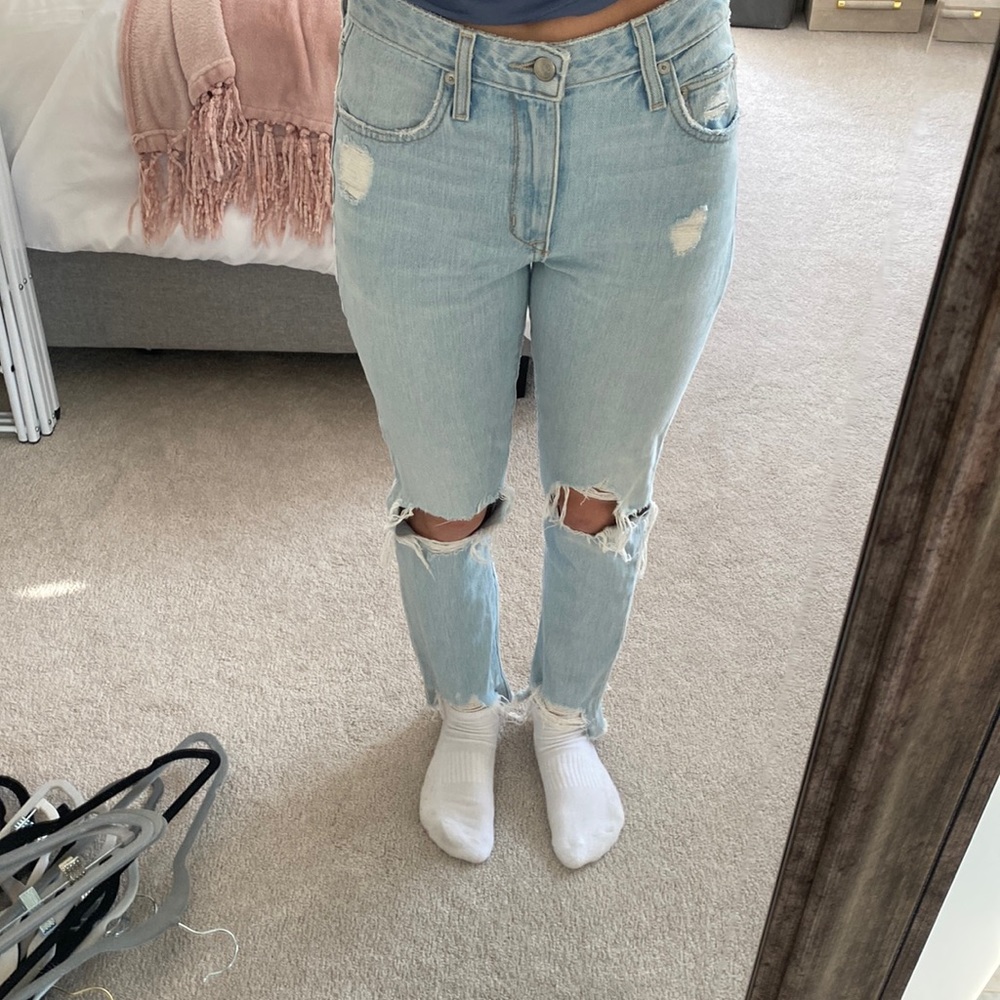 Lovers + friends light wash skinny jeans with rips